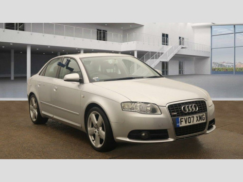 Audi A4  2.0 TDI S line CVT 4dr