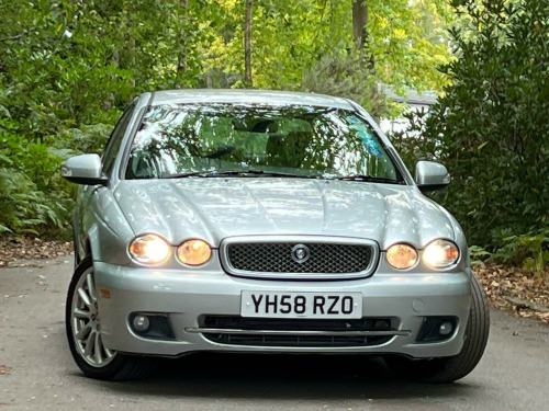 Jaguar X-TYPE  2.0D S 4dr