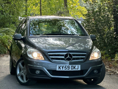 Mercedes-Benz B-Class B160 1.5 B160 SE CVT 5dr