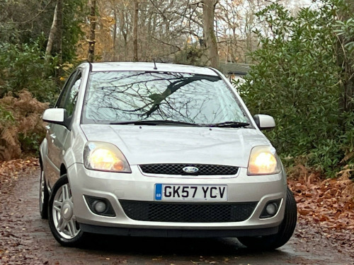 Ford Fiesta  1.4 Ghia 5dr 