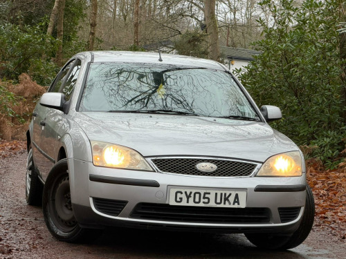 Ford Mondeo  2.0 LX 5dr 