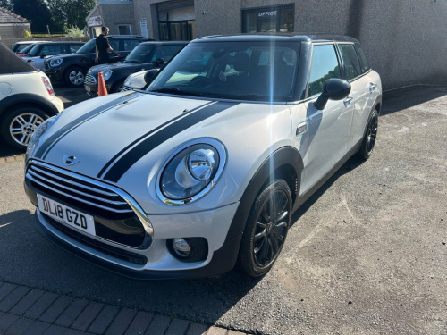 MINI Clubman  1.5 Cooper (Black Pack) Estate 6dr Petrol Manual E