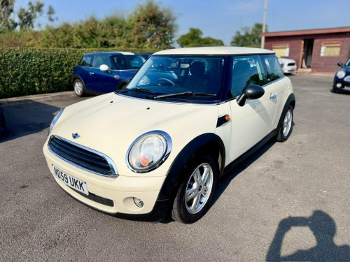 MINI Hatch  1.4 First Hatchback 3dr Petrol Manual Euro 4 (75 p