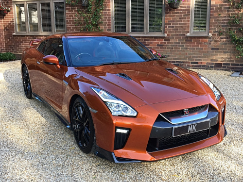 Nissan GT-R  RECARO