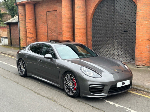 Porsche Panamera 4.8 V8 GTS