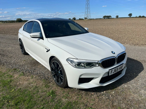 BMW M5  4.4 V8 Steptronic xDrive Euro 6 (s/s) 4dr