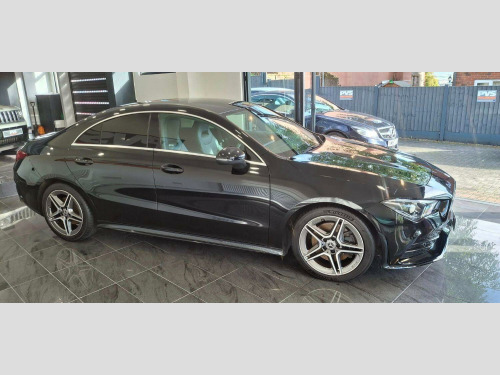 Mercedes-Benz CLA  2.0 CLA220d AMG Line