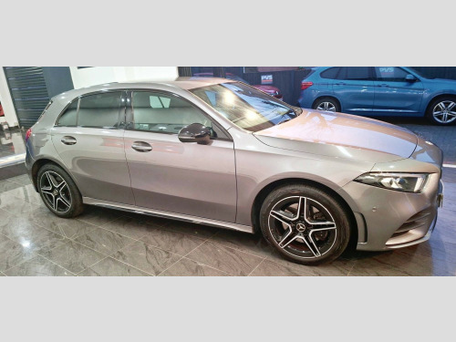 Mercedes-Benz A-Class  1.3 A250e 15.6kWh AMG Line Edition 