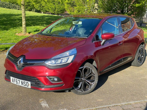 Renault Clio  1.2 SIGNATURE NAV TCE 5d 117 BHP