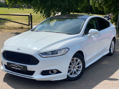 Ford Mondeo  1.5 TDCi ECOnetic Titanium Hatchback 5dr Diesel Ma