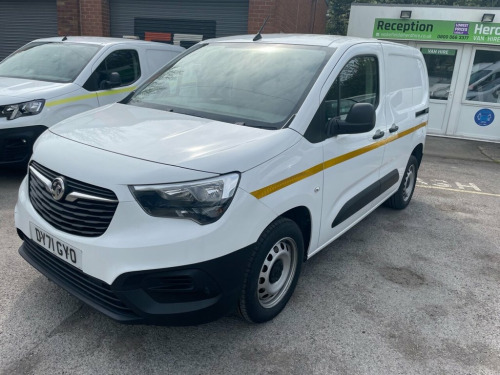 Vauxhall Combo  1.5 L1H1 2300 DYNAMIC 101 BHP SUPERB INSIDE AND OU