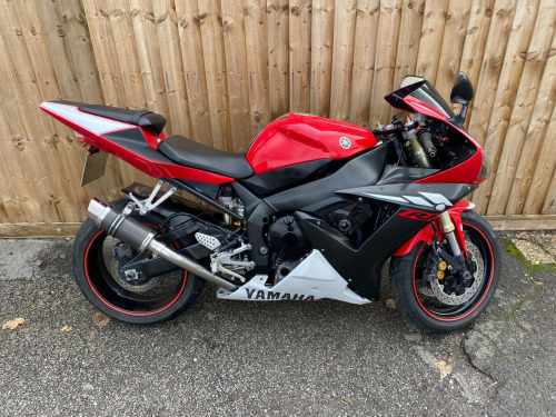 YAMAHA R1  1000