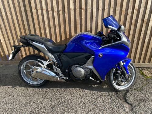 Honda VFR1200F  F