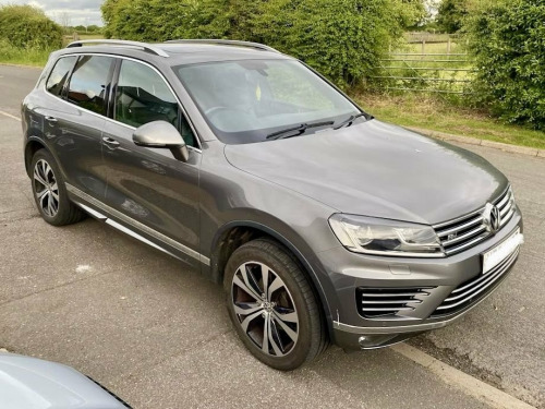Volkswagen Touareg  3.0 TDI V6 BlueMotion Tech R-Line SUV 5dr Diesel T