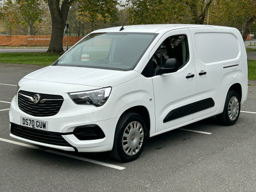 Vauxhall Combo  1.5 Turbo D 2300  L2  Sportive