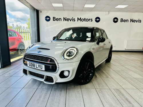 MINI Hatch  2.0 Cooper S Hatchback 5dr Petrol Manual Euro 6 (s