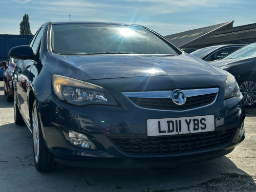 Vauxhall Astra  1.6 16v SRi Auto Euro 5 5dr