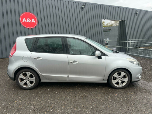 Renault Scenic  1.6 dCi Dynamique TomTom Euro 5 (s/s) 5dr