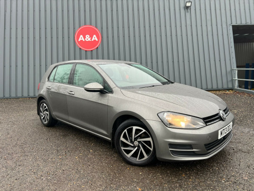 Volkswagen Golf  2.0 TDI BlueMotion Tech SE Euro 5 (s/s) 5dr