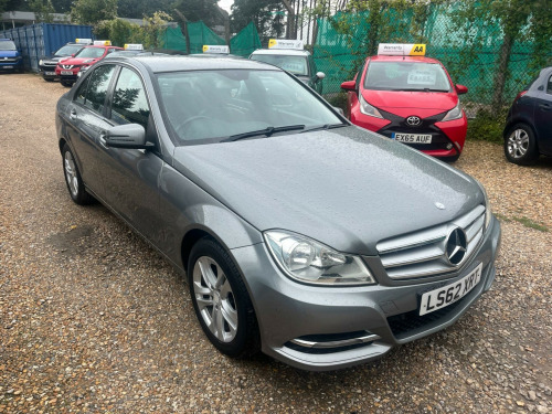 Mercedes-Benz C-Class C220 2.1 C220 CDI BlueEfficiency Executive SE G-Tronic+ Euro 5 (s/s) 4dr
