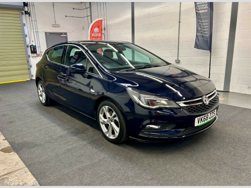 Vauxhall Astra  1.6 CDTi BlueInjection SRi Nav Auto Euro 6 (s/s) 5dr
