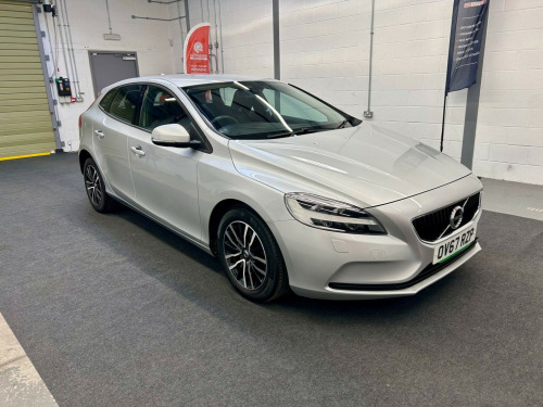 Volvo V40  2.0 T2 Momentum Euro 6 (s/s) 5dr