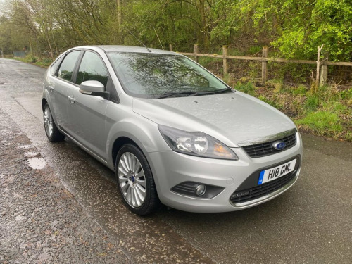 Ford Focus  1.6 TITANIUM 5d 100 BHP FINANCE AND DELIVERY AVAIL