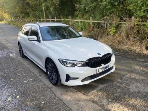 BMW 3 Series  3.0 330D XDRIVE SPORT 5d 261 BHP FINANCE AND DELIV