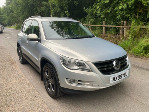 Volkswagen Tiguan  2.0 TDI Escape SUV 5dr Diesel Manual 4WD Euro 4 (1