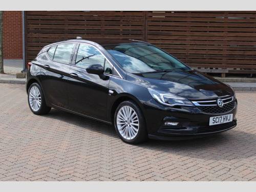 Vauxhall Astra  1.4i Turbo Elite Nav Hatchback 5dr Petrol Manual E