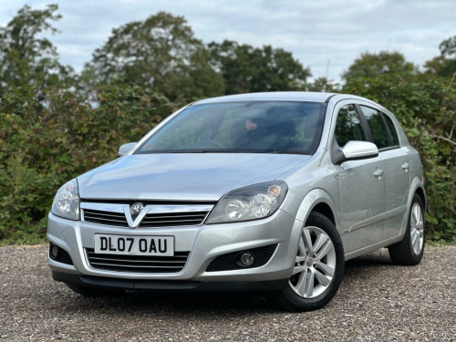 Vauxhall Astra  1.6 i 16v SXi