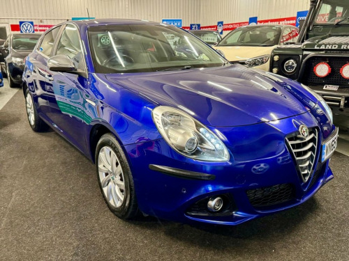 Alfa Romeo Giulietta  2.0 JTDM-2 Business Edition Hatchback 5dr Diesel M