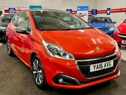 Peugeot 208  1.2 PureTech Allure Hatchback 3dr Petrol Manual Eu