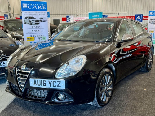 Alfa Romeo Giulietta  2.0 JTDM-2 Distinctive Hatchback 5dr Diesel Manual