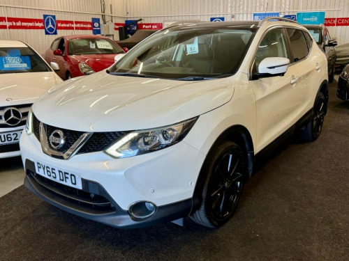 Nissan Qashqai  1.6 dCi Tekna SUV 5dr Diesel Manual 4WD Euro 6 (s/