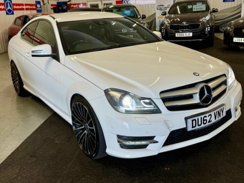 Mercedes-Benz C-Class C220 2.1 C220 CDI BlueEfficiency AMG Sport Plus Coupe 2