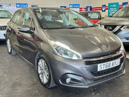 Peugeot 208  1.2 PureTech Signature Hatchback 5dr Petrol Manual