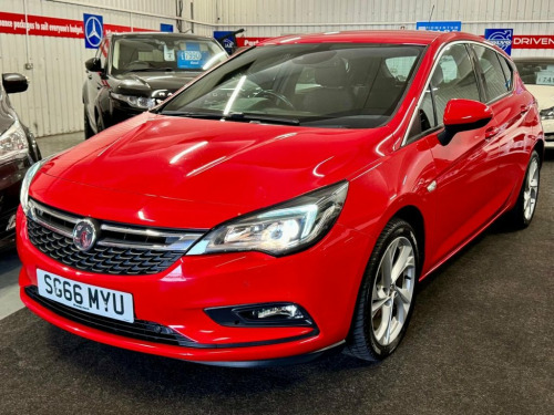 Vauxhall Astra  1.6 CDTi ecoTEC BlueInjection SRi Hatchback 5dr Di