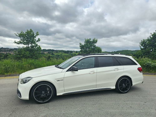 Mercedes-Benz E-Class  5.5 E63 V8 BiTurbo AMG