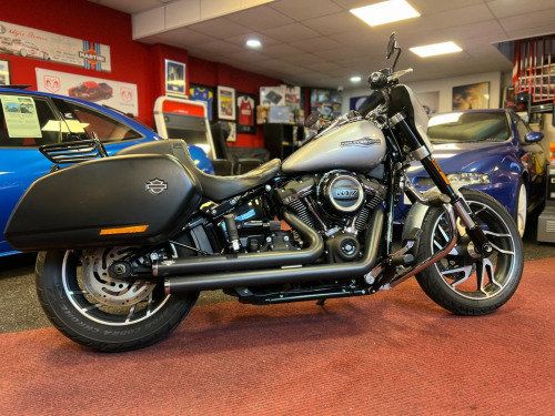 HARLEY-DAVIDSON Softail  FLSB Sport Glide 