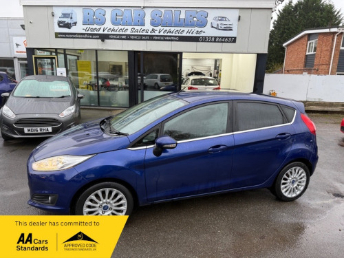 Ford Fiesta  TITANIUM