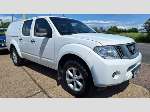 Nissan Navara 2.5 dCi Visia