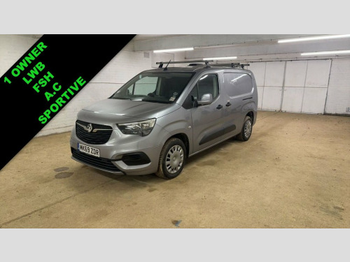 Vauxhall Combo  1.5 Turbo D 2300 Sportive Panel Van 4dr Diesel Man