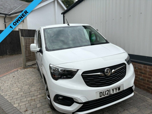 Vauxhall Combo  1.5 Turbo D 2300 Sportive Panel Van 4dr Diesel Man