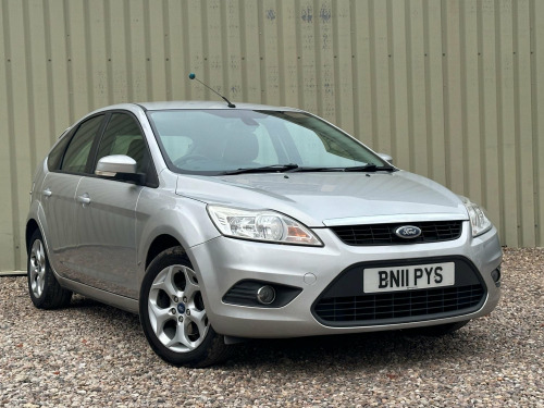 Ford Focus  1.6 Sport 5dr