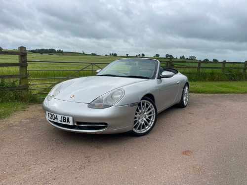 Porsche 911 CARRERA 4 CBLT TIP S