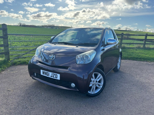 Toyota iQ  1.3 Dual VVT-i 3