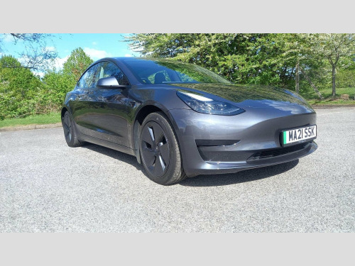 Tesla Model 3  Standard Range Plus Auto RWD 4dr