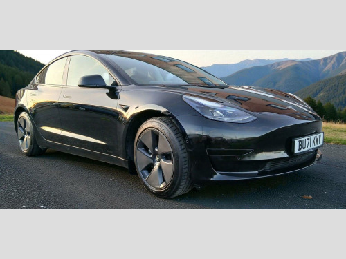 Tesla Model 3  Standard Range Plus Auto RWD 4dr
