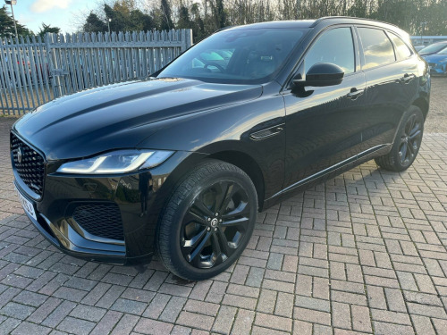Jaguar F-PACE  3.0 D300 MHEV R-Dynamic SE Black Auto AWD Euro 6 (s/s) 5dr 